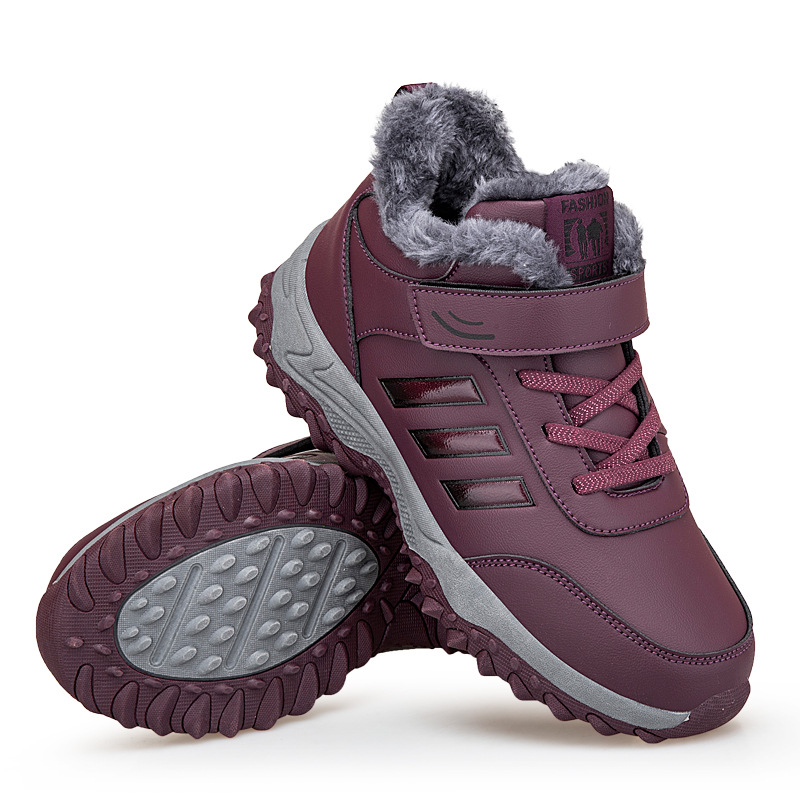 Cabello transfronterizo en invierno con zapatos de algodón de terciopelo, zapatos para ancianos, zapatos para mujeres al aire libre, zapatos para madres, zapatos de cuero, zapatos para padres y zapatos para caminar.