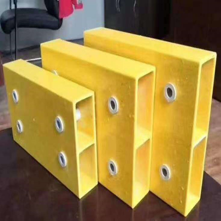 高强度拉挤型材河北衡水厂家批发玻璃钢可制作玻璃钢檩条