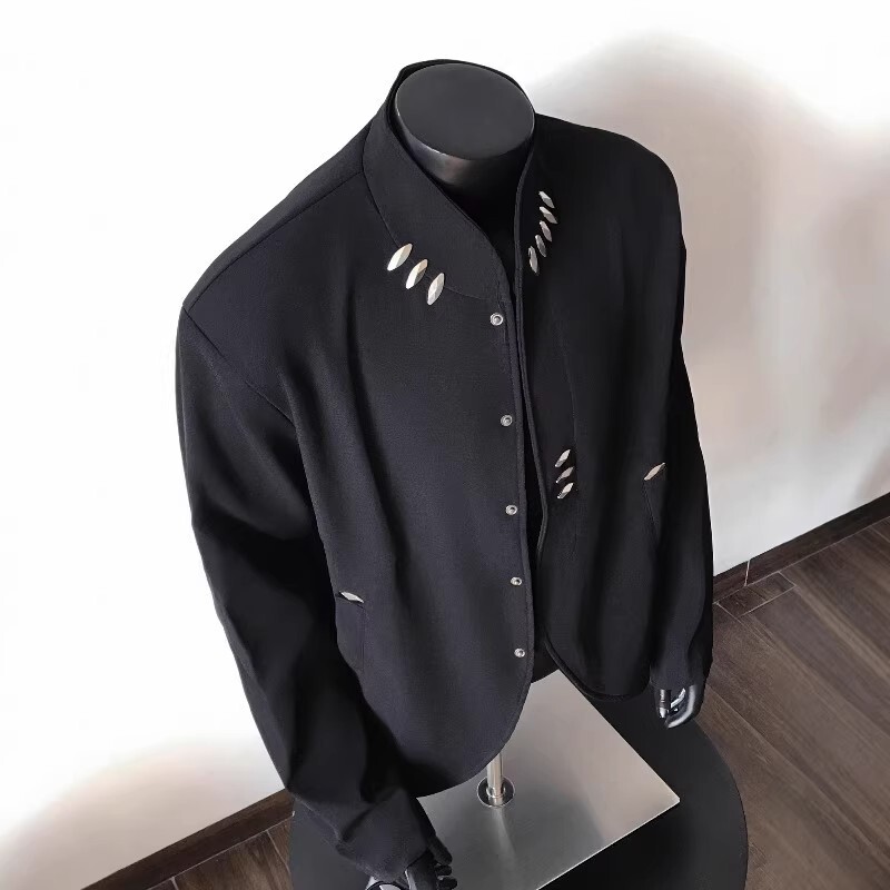 Deconstructed Cropped Blazer for Men with a High-End Feel, Metal Decoration, New Chinese Style Jacket, Dark Fashion Brand