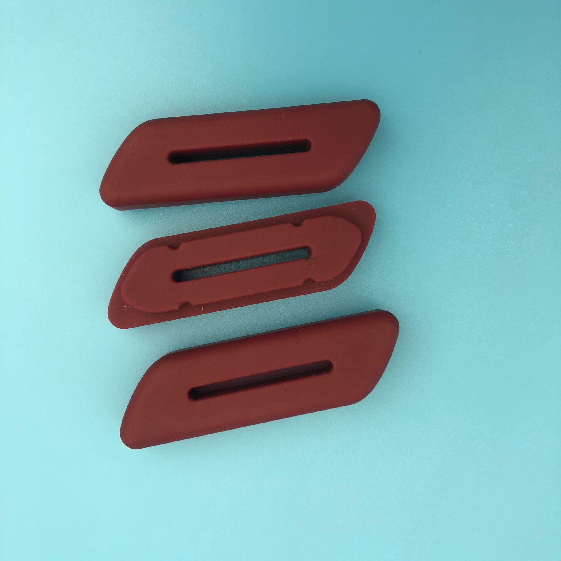 中山硅橡胶制品厂 硅胶杂件 硅胶条  异形香水盒硅胶件 量大价优