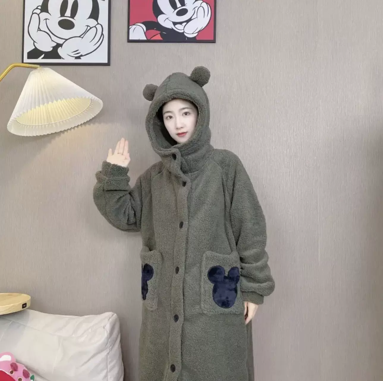可爱珊瑚绒睡衣女冬季2024年新款加绒卡通连帽家居服睡袍睡裙代发