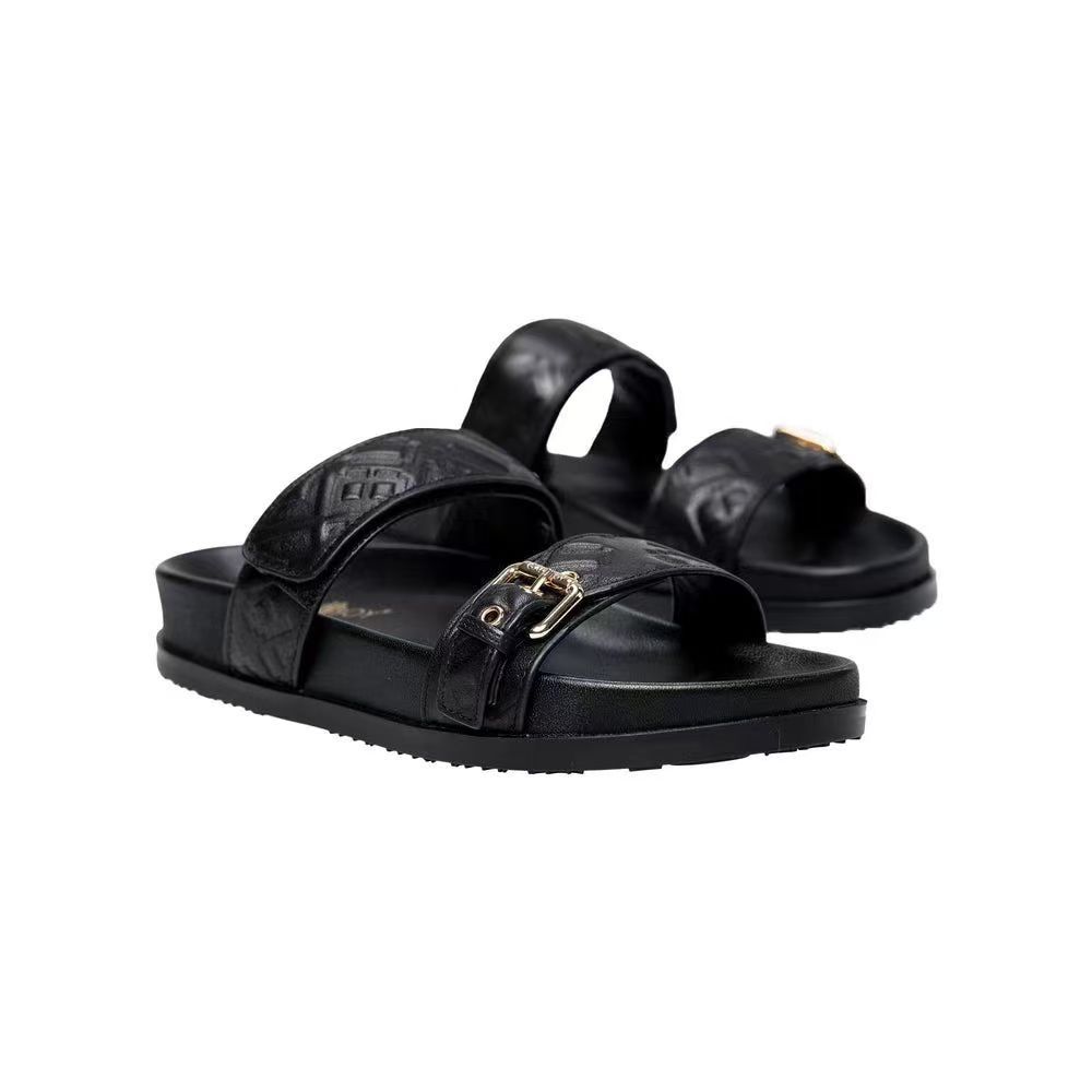 Foreign trade European and American beach slippers new sandals one-word slippers flat metal buckle fashion sandals series