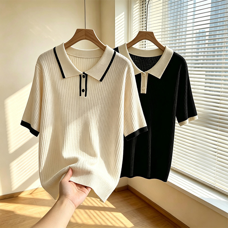 Plus-size chubby girl's new color-blocked knit top with a polo collar and flattering tummy control. (9200)