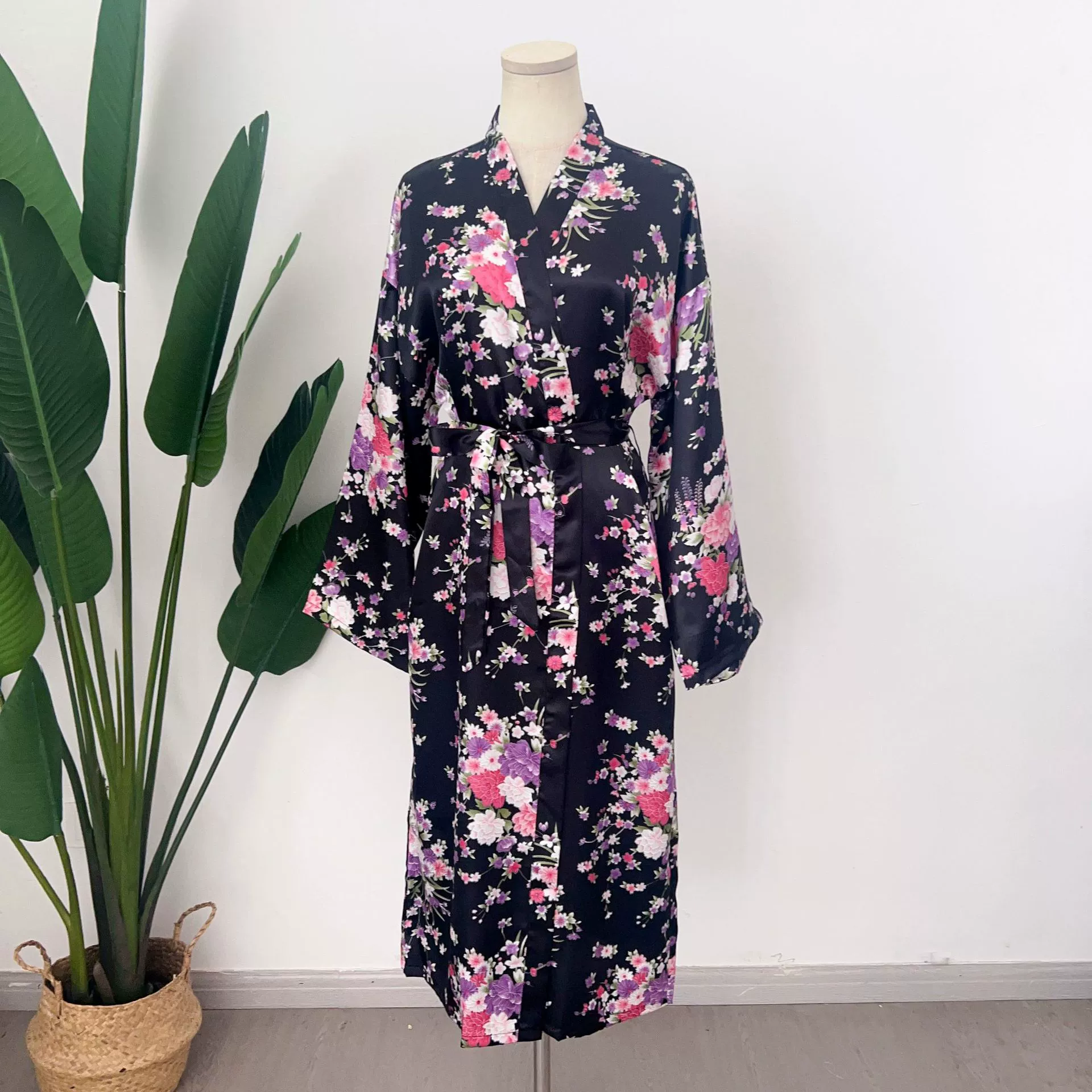 Длинная ночная одежда маленькая пижама с принтом Японский длинный кимоно халат кардиган весной и осенью