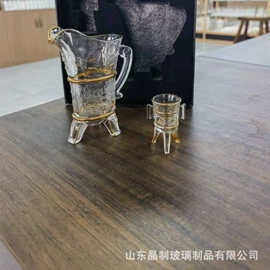 其他酒水包装;玻璃瓶;金属盖