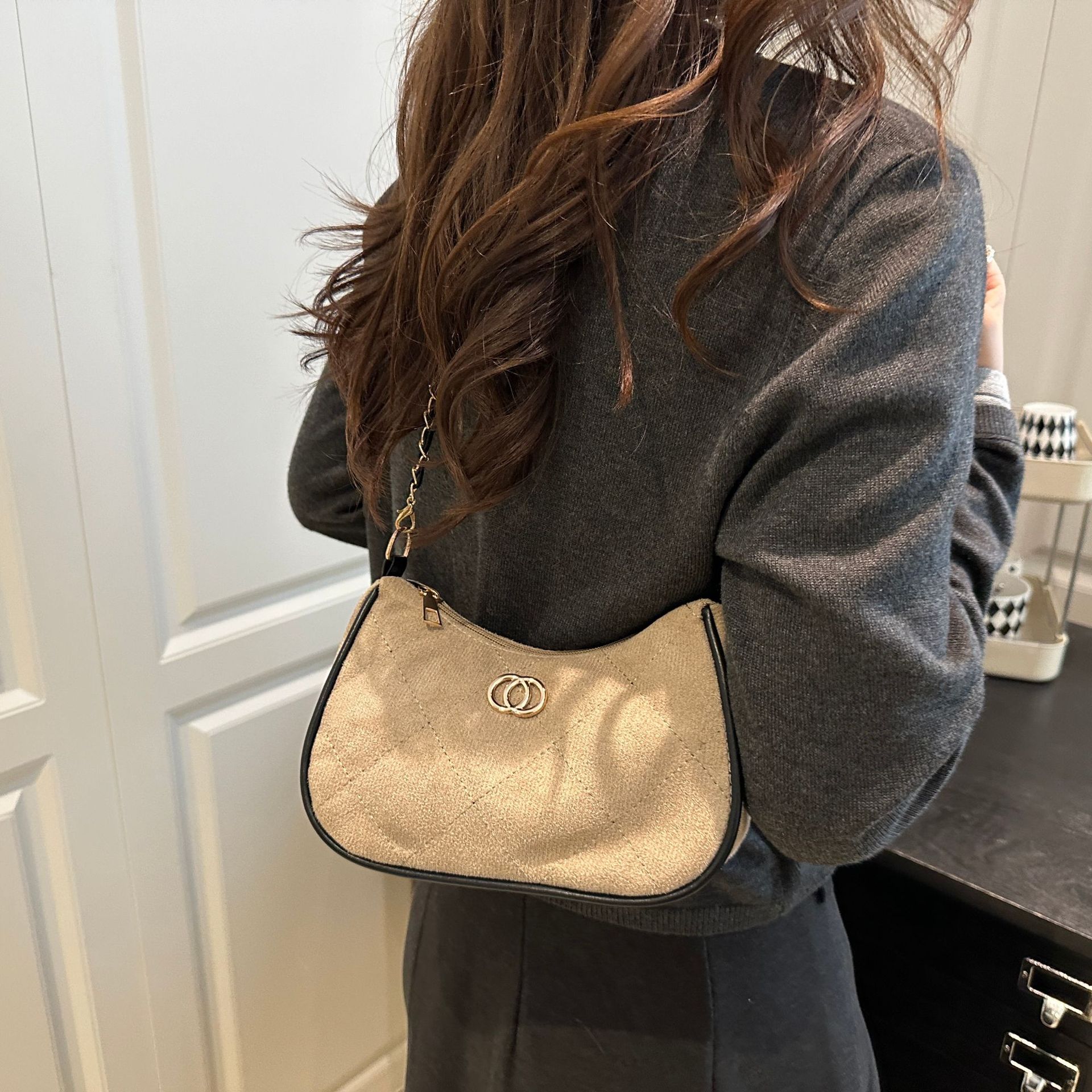 Retro Chain Ring Bag