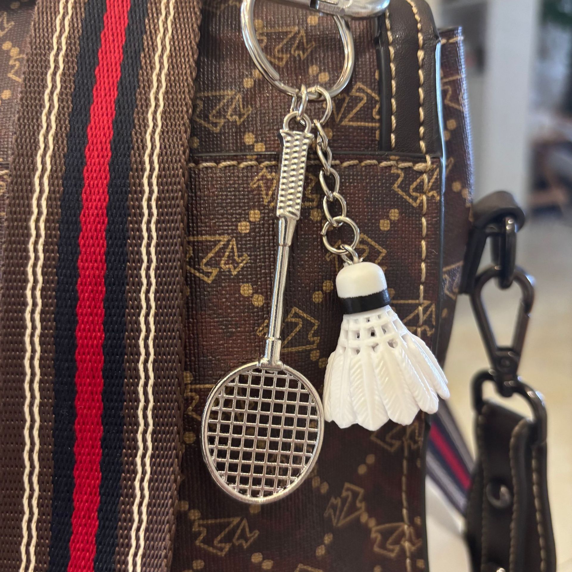 63B25F5AF6DD6649196921AE4F183E