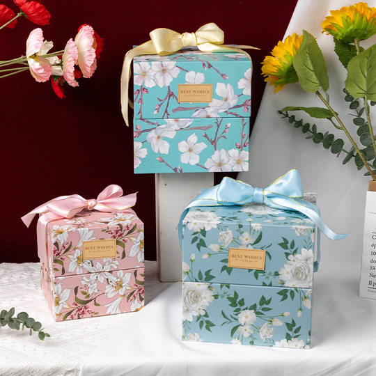 New spot gift box square wedding candy box high-grade gift box bridesmaid companion gift empty box manufacturers