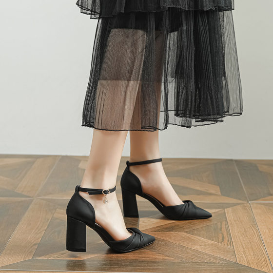 2023 New Style Thick Heel Pointed Toe Wrinkle Decorative Lady All-match Ultra-fiber Hollow High Heels Women Elegant Quiet Commuter
