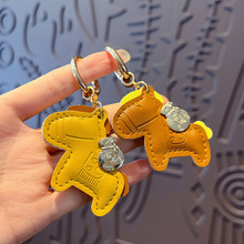 创意皮革马上有钱汽车钥匙扣挂件可爱情侣包包锁扣挂饰小礼品批发