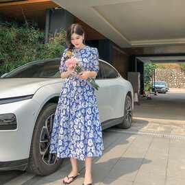 2026新款蓝色碎花连衣裙女夏韩版泡泡袖显瘦中长款度假风裙子