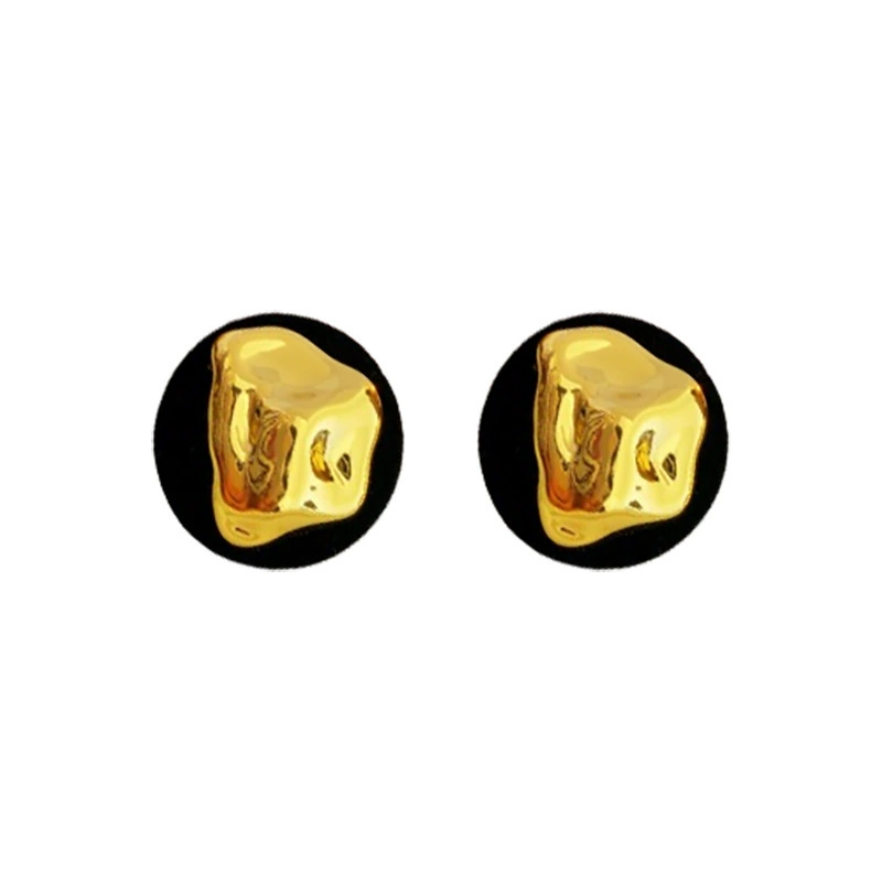 П Demi-season earrings?
