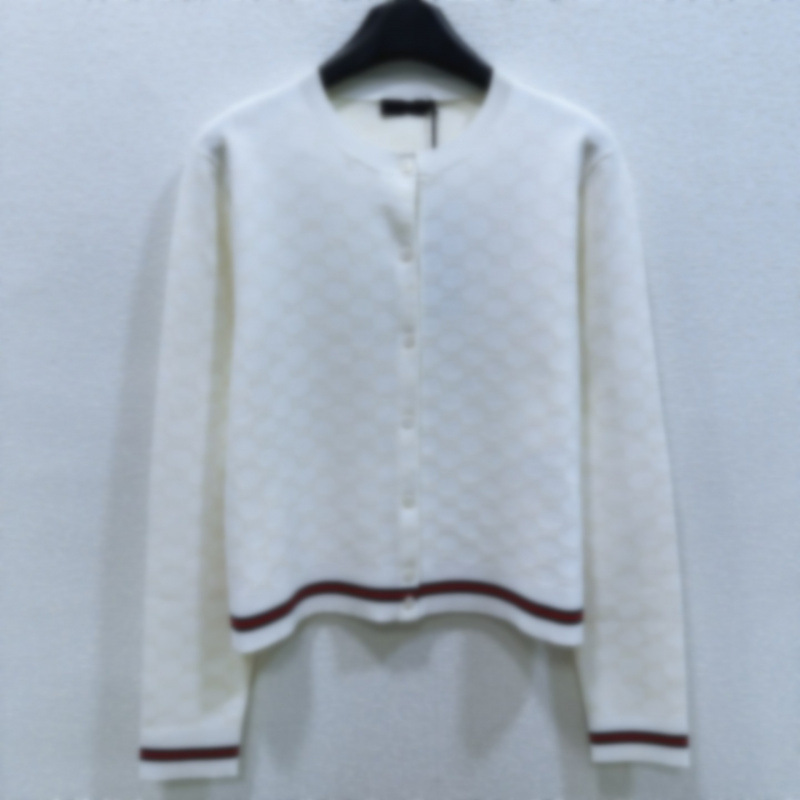 Shenzhen Nanyou g Brand~High-End Version 26 Autumn/Winter New Model Full Letter Print Round Neck Knitted Long-Sleeve Cardigan in Stock Shenzhen Nanyou g Brand~High-End Version 26 Autumn/Winter New Model Full Letter Print Round Neck Knitted Long-Sleeve Cardigan in Stock