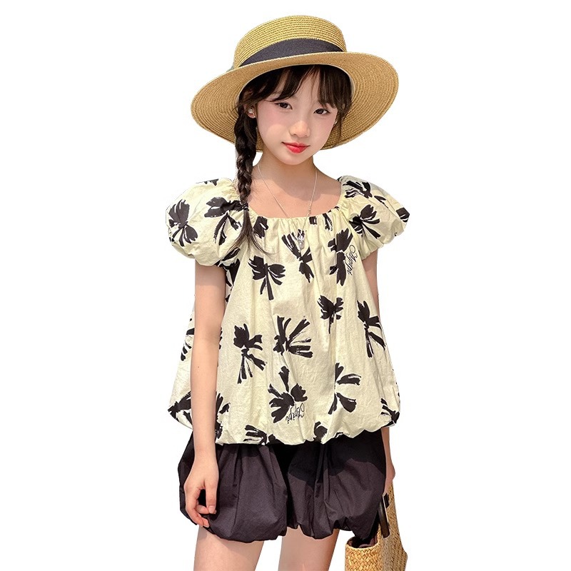 Vestito estivo per bambine 2024 nuova versione coreana taglia media camicia a maniche corte per bambole pantaloncini a forma di bocciolo di fiore per bambini due pezzi_voghion.com