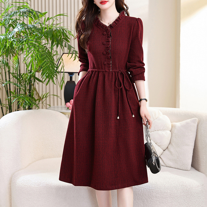 秋季V领系带收腰连衣裙女2025新款中长款气质通勤优雅中老年裙子