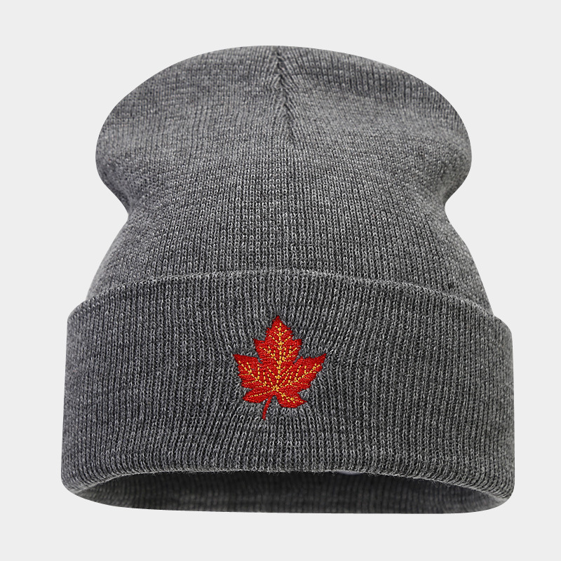 El otoño y el Invierno nuevo bordado de la hoja de arce rojo de Las Mujeres de Moda de punto redondo frío sombrero de moda marca personalidad hip hop sombrero de lana de los hombres