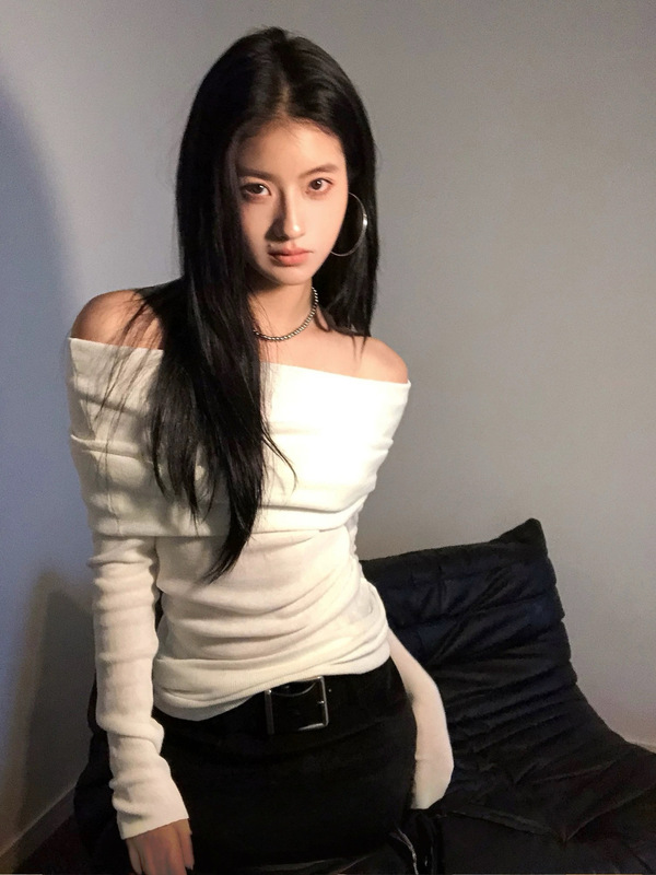 50%羊毛 25aw荡领一字肩两穿毛衣女秋季法式修身露肩斜肩针织上衣|undefined