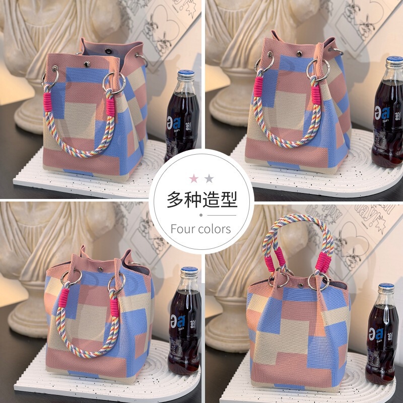 Commonly Used in the Market, the Knitted Ring Buckle Bag Is a Portable Large-Capacity Handbag for Commuting and Outings, a Small Square Bag for Storage Commonly Used in the Market, the Knitted Ring Buckle Bag Is a Portable Large-Capacity Handbag for Commuting and Outings, a Small Square Bag for Storage