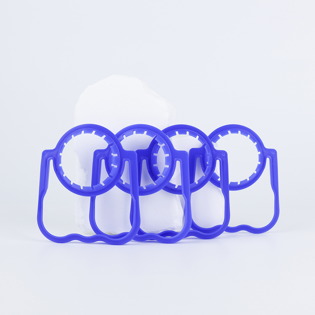 Fábrica de fuente al por mayor 45 / 48 calibre botella de bebidas PE mango botella de agua potable desechable mango mango de plástico