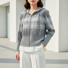 连衣裙;女式T恤;时尚休闲套装