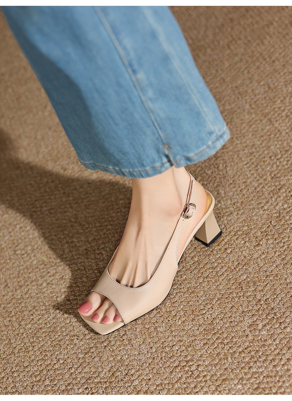 Sandal cao gót nữ mũi vuông hở ngón, quai ngang một dây, gót vuông ổn định — màu trắng ngà chi tiết 20