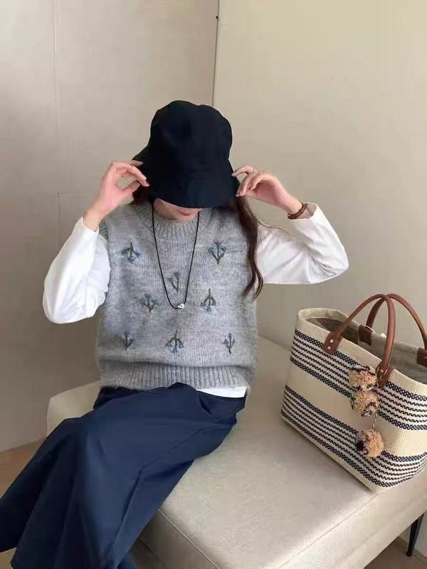 复古刺绣软糯毛衣马甲女套头宽松新款秋冬内搭叠穿针织背心上衣|undefined