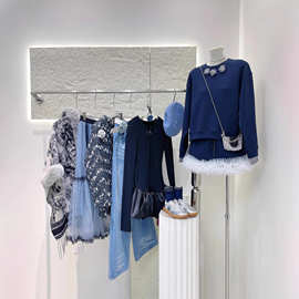 品牌女装折扣尾单清货衣服杂款女装实体直播摆摊一手货源批发