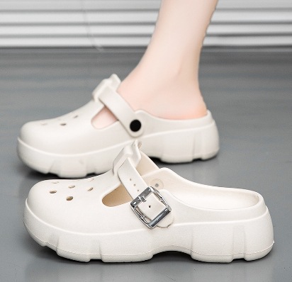 Zapatos con agujeros para mujer, suela gruesa, Mary Jane, verano para mujer 2025, ropa exterior, playa de moda, sandalias y zapatillas de Baotou antideslizantes