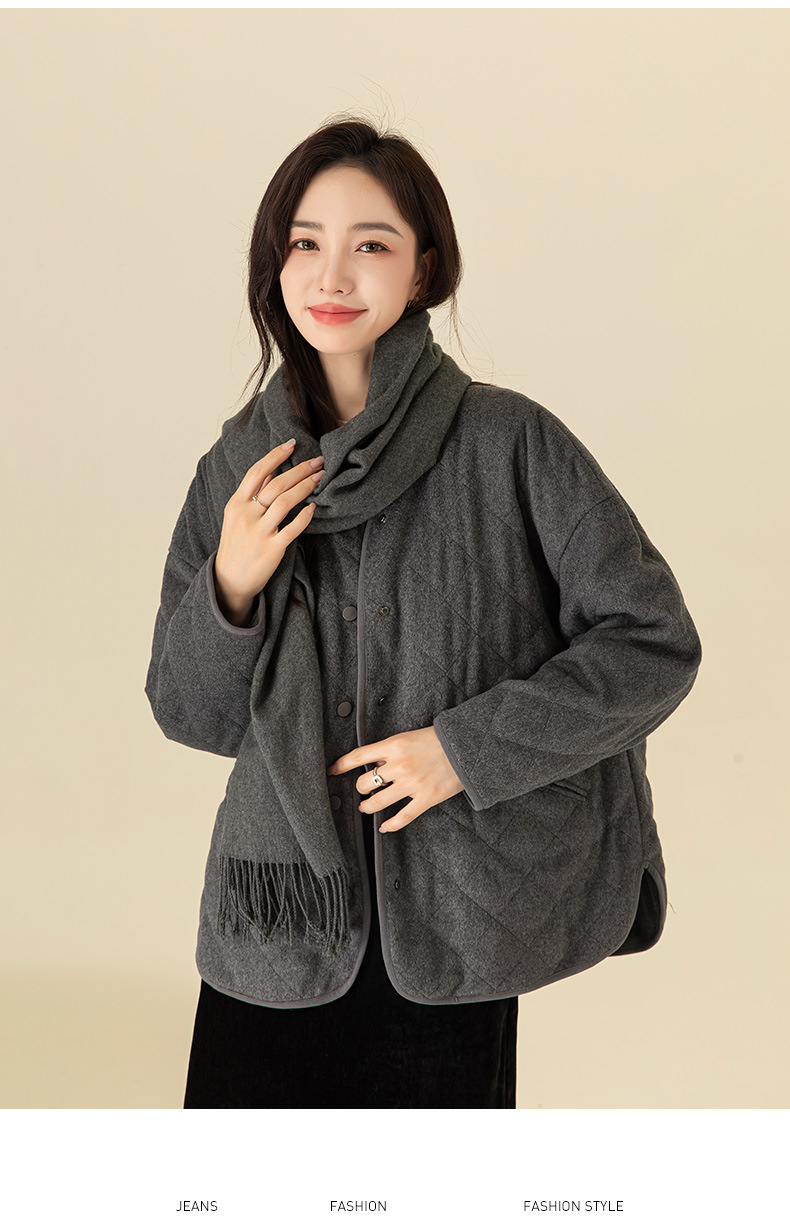 Áo khoác cardigan dáng dài cổ V họa tiết kim cương hai túi, 90% lông vũ trắng — Xám mã não chi tiết 24