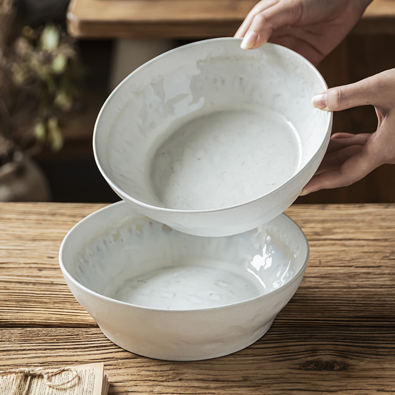 Bowl de ensalada abierto de diseño, tazón de cerámica japonesa, tazón doméstico, tazón de cubiertos al por mayor, tazón de fideos, tazón de platos de alto pie de restaurante