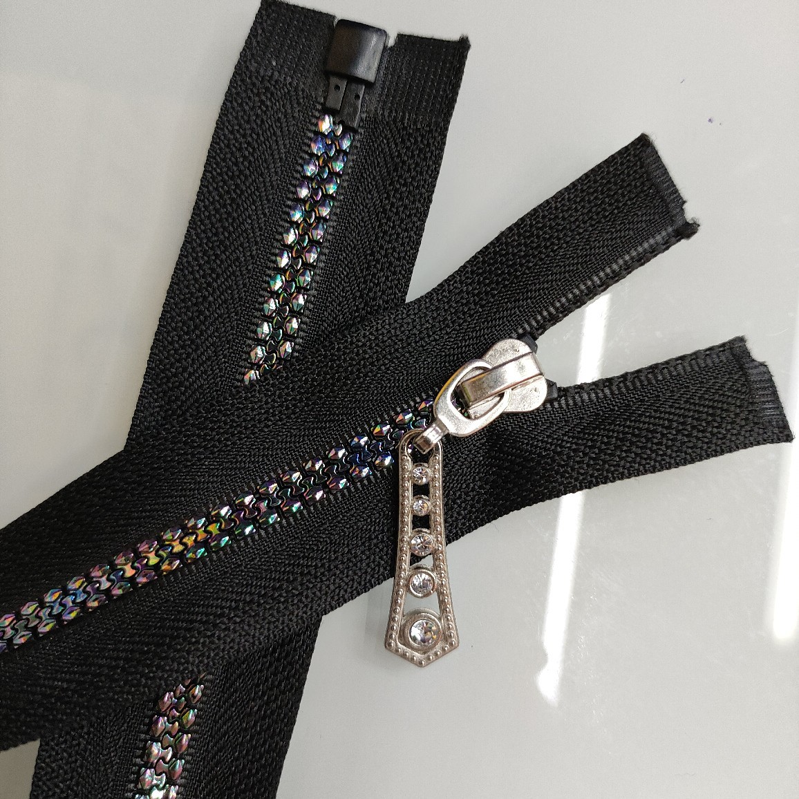 源头厂家批发5号彩色封油树脂开尾拉链 羽绒服夹克外套门襟拉链