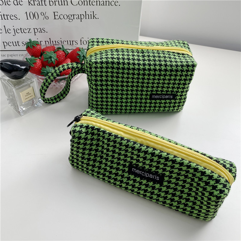 19171 Korean-style woolen checkered artistic pen case, ins Japanese-style storage and organization bag, canvas cosmetic bag, stationery bag undefined