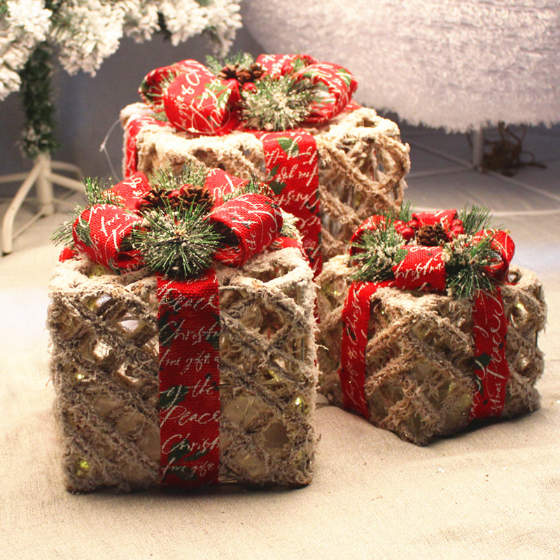 クリスマス鉄芸発光ギフトボックス三点セット積み上げ装飾品セットクリスマスツリーホテルシーン配置置物|undefined