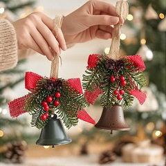 新しいクリスマスベルリボンペンダントクリスマスツリー装飾雰囲気小さなギフト松ぼっくりベルペンダント