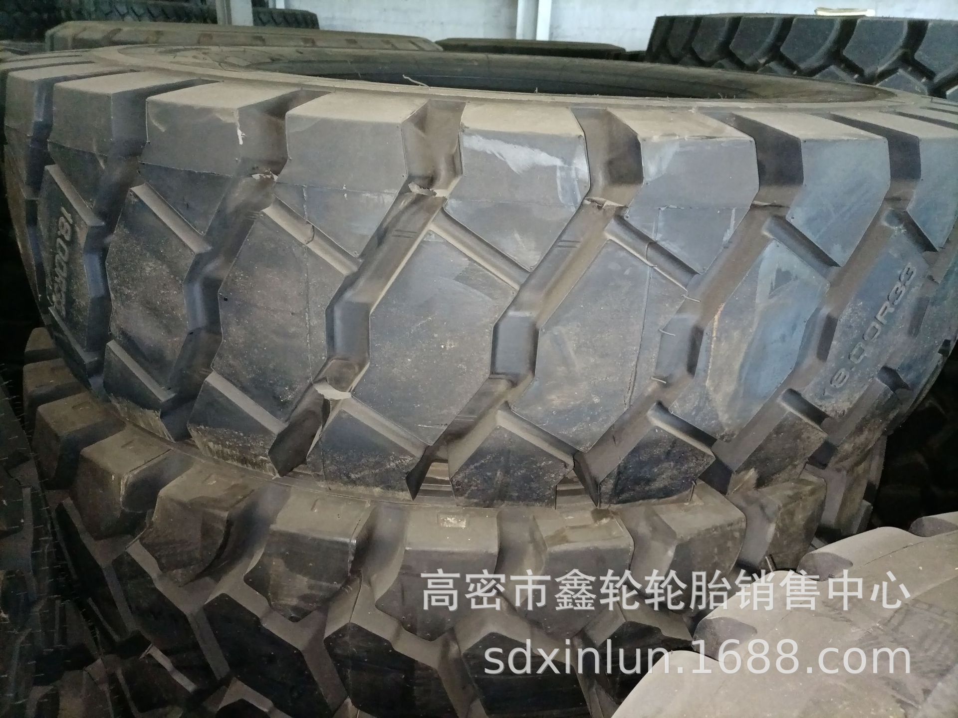 供应 18.00r33 18.00R35 21.00r35 24.00r35工程宽体自卸车胎