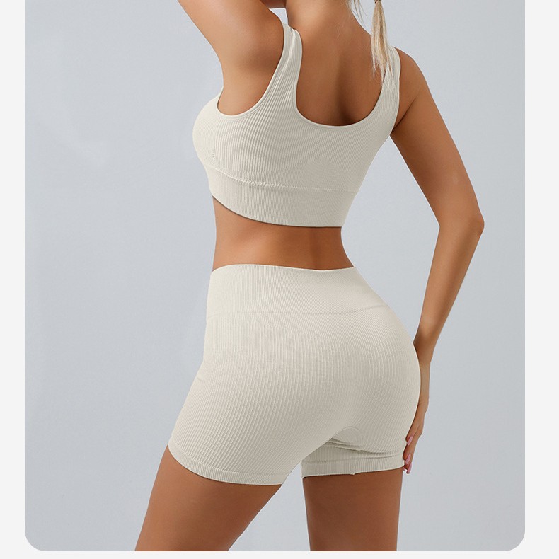 Traje de yoga de hilo europeo y americano en forma de U, ropa de yoga de fitness sin costuras, traje de deportes al aire libre de color sólido de hilo