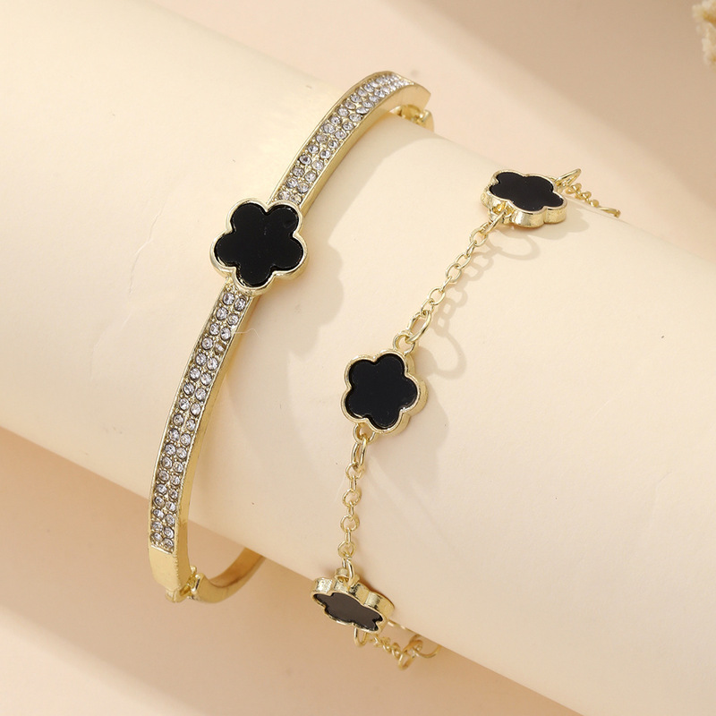 Cross-Border New Style Xiyin Five-Petal Flower Bracelet Two-Piece Set European and American Shein Hot-Selling Five-Leaf Clover Jewelry Set Cross-Border New Style Xiyin Five-Petal Flower Bracelet Two-Piece Set European and American Shein Hot-Selling Five-Leaf Clover Jewelry Set
