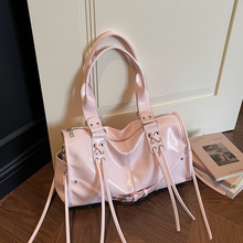 �������KҸ�´����Ů2026�¿�C܇�L��ϞƤ���^�������|��б���