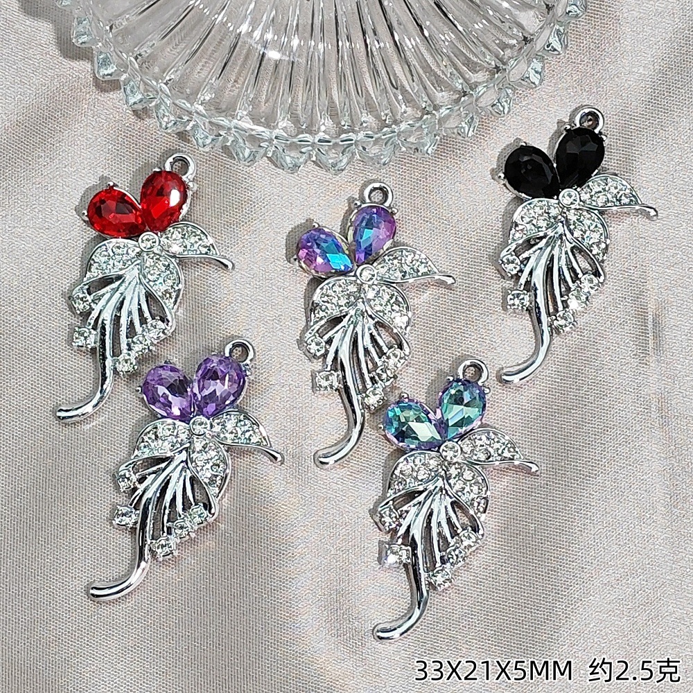 Exquisitos accesorios de joyería colgante de diamante de alta protección ultravioleta al por mayor collar DIY artesanal colgante de materiales de ropa de pulsera