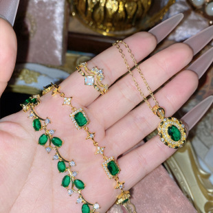 Elite golden bracelet, pendant, jewelry, light luxury style 4