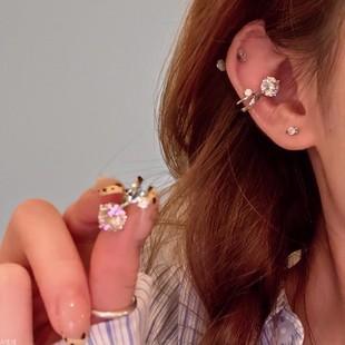 Flash Zircon Ear Clip Without Ear Holes Wearable TikTok Explosive Niche Design Sense Color Zircon Light Luxury Ear Clip