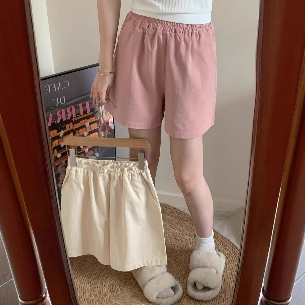 Short tiro alto entallado