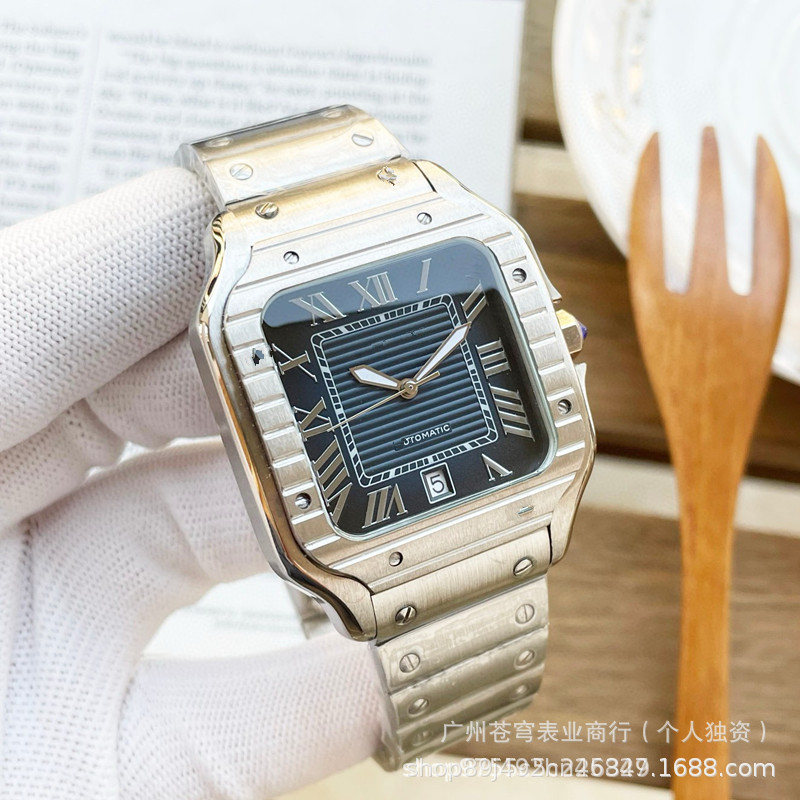 줄무늬 흰색 껍질 파란색 표면