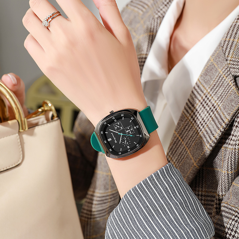 Nuevo reloj de comercio exterior para mujer, moda de tres ojos, diamante, cuarzo cuadrado, cinta de silicona, reloj para estudiante, reloj para mujer