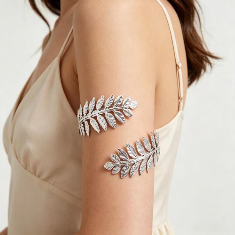 Olive leaf open arm bracelet with a unique design, leaf-shaped upper arm bangle, adjustable metal arm accessory for women, suitable for the beach Olive leaf open arm bracelet with a unique design, leaf-shaped upper arm bangle, adjustable metal arm accessory for women, suitable for the beach