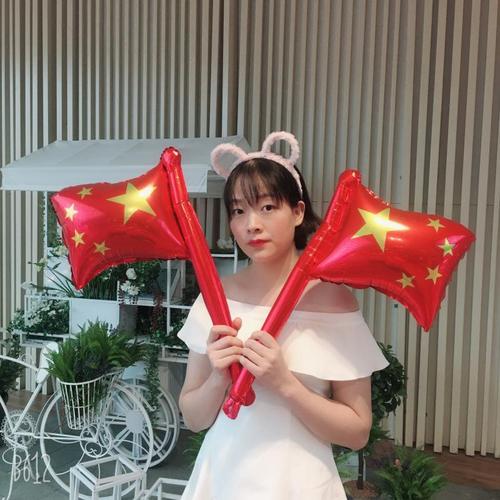Factory wholesale National Day red flag inflatable headbands—five-star design, perfect for kindergarten kids' patriotic activities!