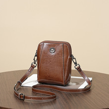 手机包女2025新款大容量简约真皮单肩包小众通勤百搭包包斜挎包女