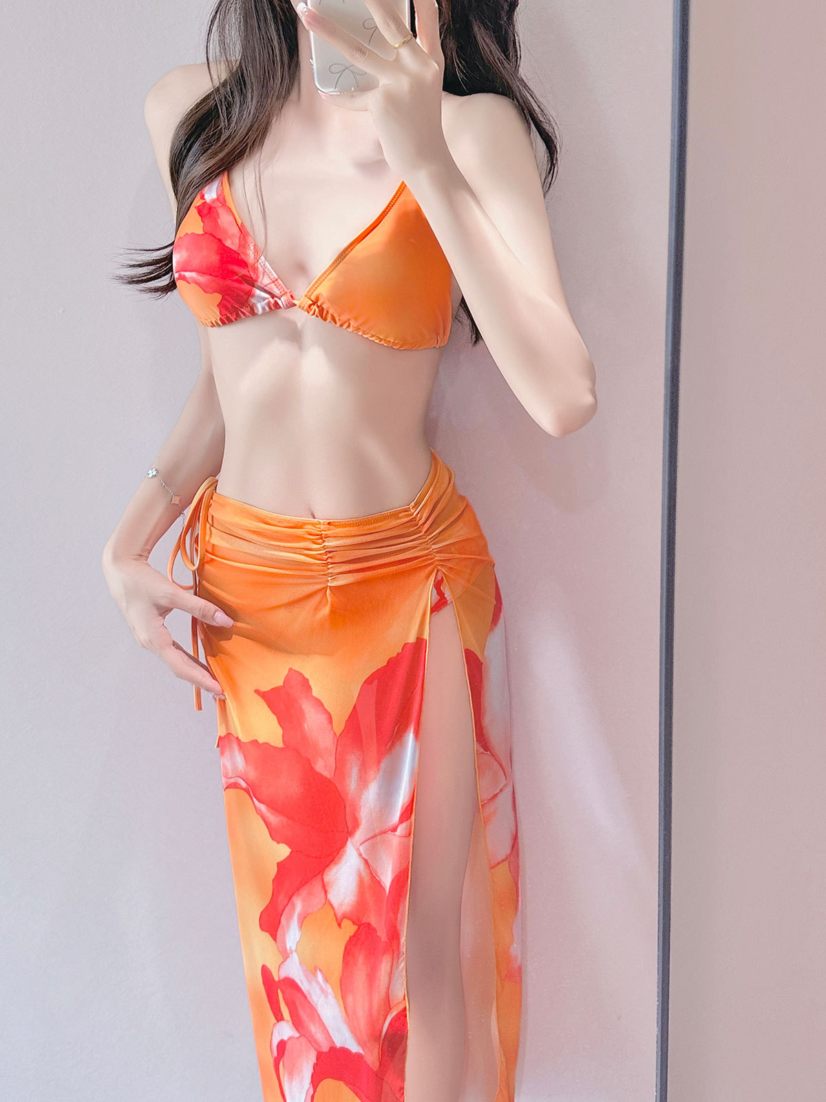 Traje de baño con estampado naranja tailandés para mujer, nueva falda sexy europea y americana, bikini, falda larga de tres piezas, falda de gasa con cordones