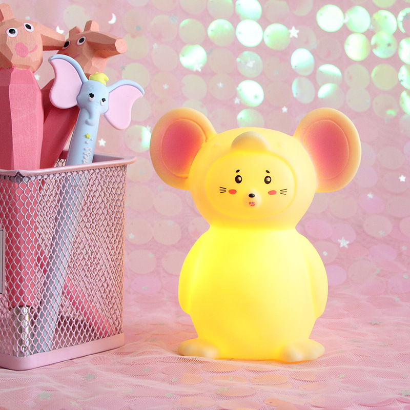2024 nuevo producto creativo conejito vinilo luz nocturna puesto de venta caliente dibujos animados juguetes luminosos para niños souvenirs