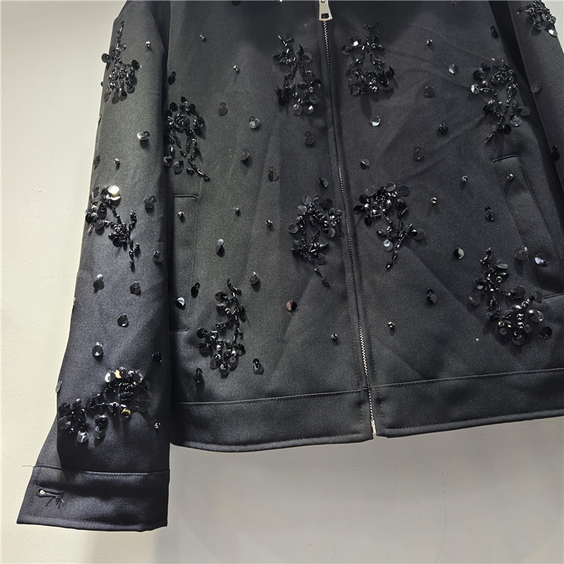 2026 primavera nueva industria pesada francesa bordado diseño sensación de collar clavos de perforación pieza de perla pequeña chaqueta cardigan chaqueta